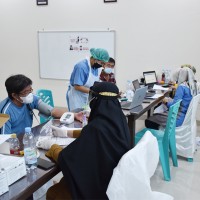 Vaksinasi Massal Covid-19 untuk Pelajar